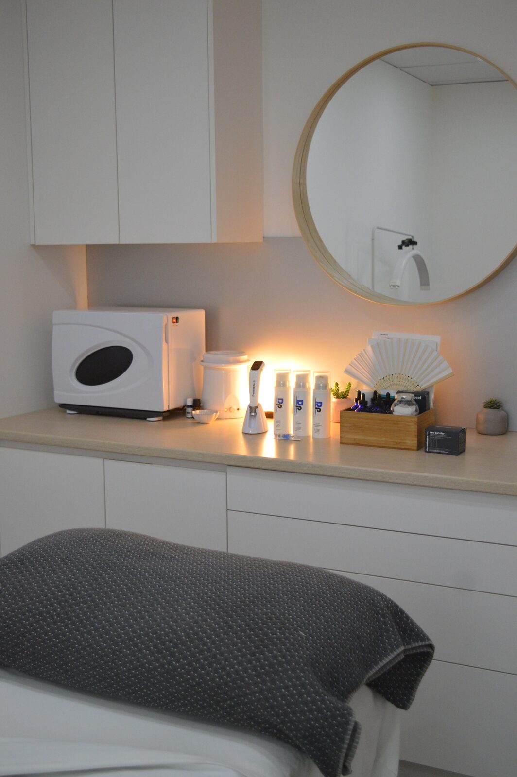 Sydney beauty salon treatment room content by AERI Socials