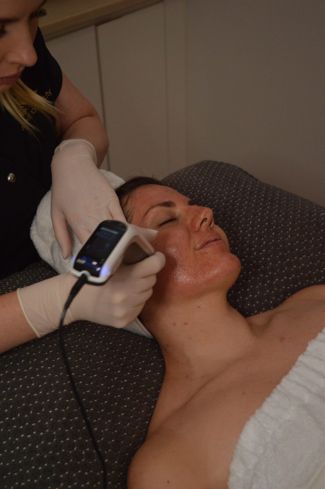 Sydney beauty salon facial treatment content by AERI Socials